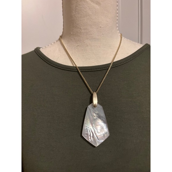 Kendra Scott Inez Long Pendant Necklace Gold Iridescent Mother of Pearl Shell - Picture 6 of 12
